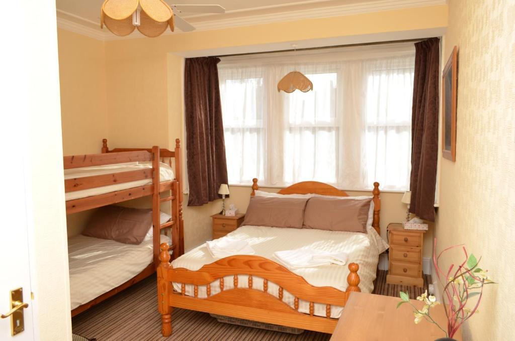 Chandos Premier Фолькустоун Номер фото