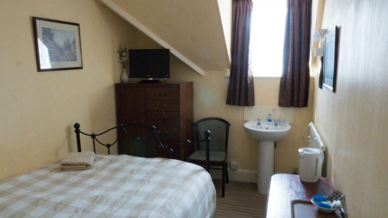 Chandos Premier Фолькустоун Экстерьер фото